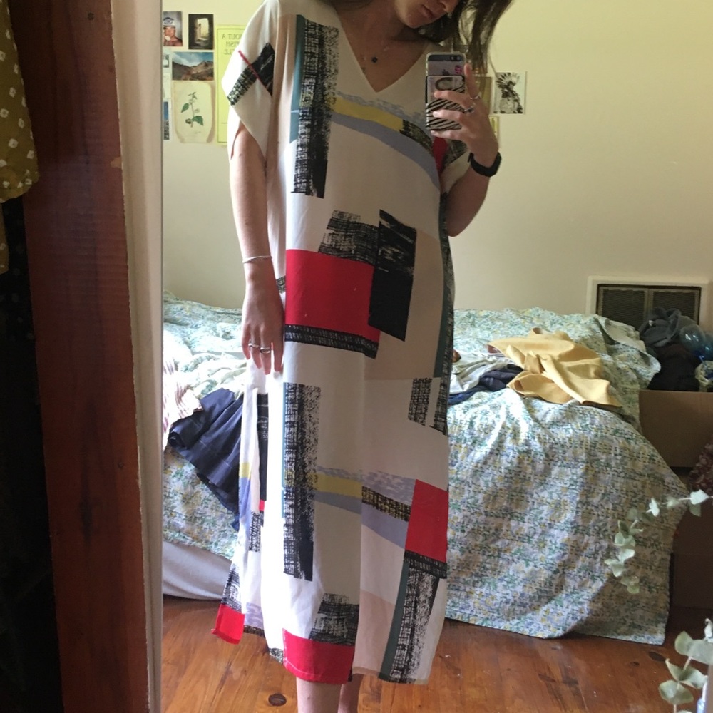 Aritzia Babaton patterned dress